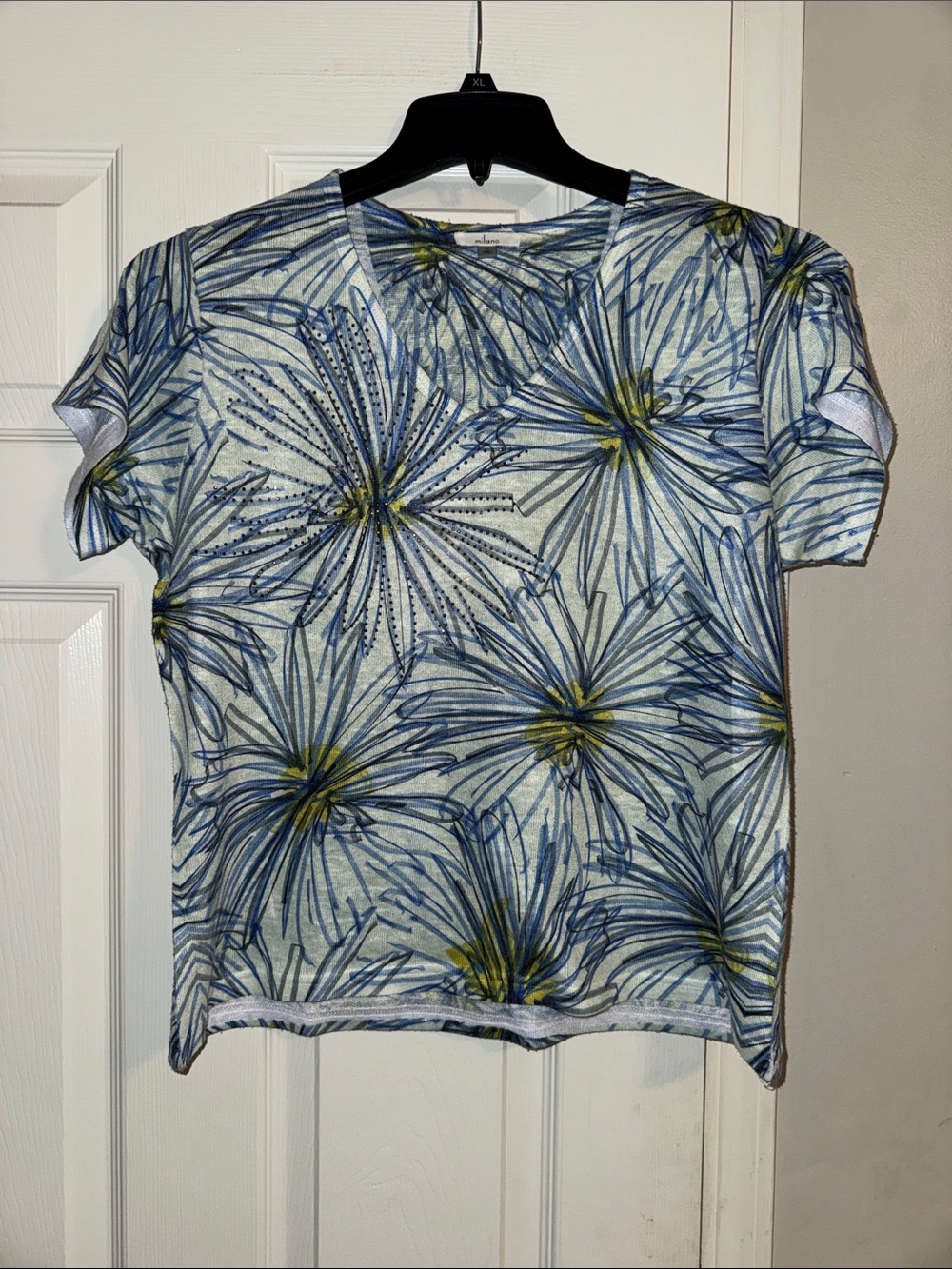 Milano Blue Floral Sketch Short Sleeve Tee with Yellow Centers